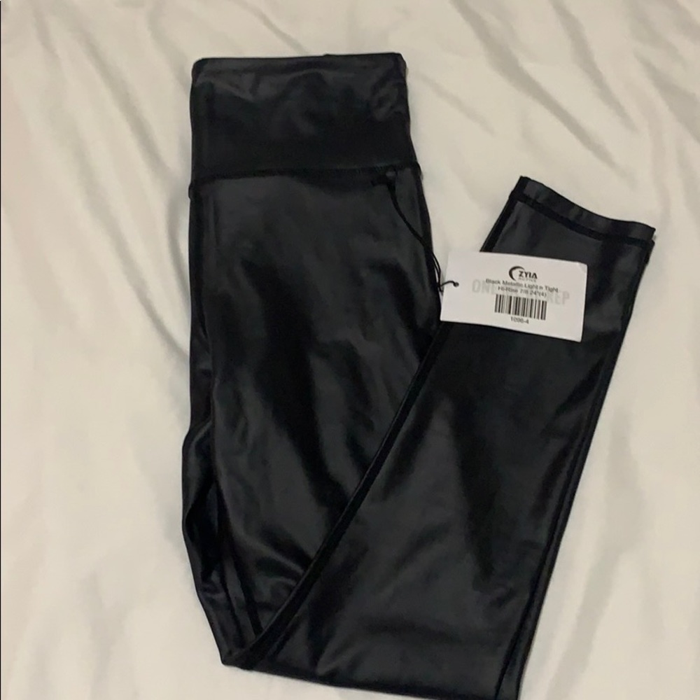 Size 4 Metallic leggings